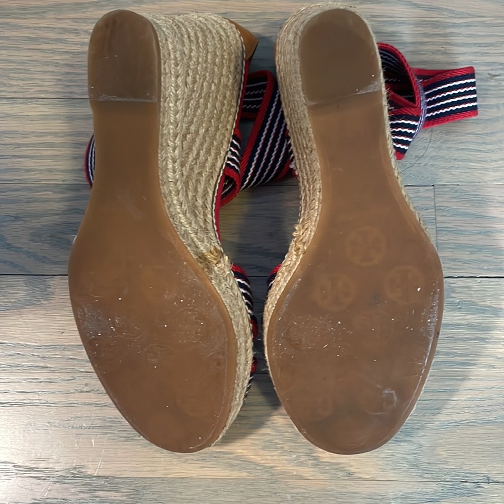 Tory Burch wedge sandals - Picture 4 of 4